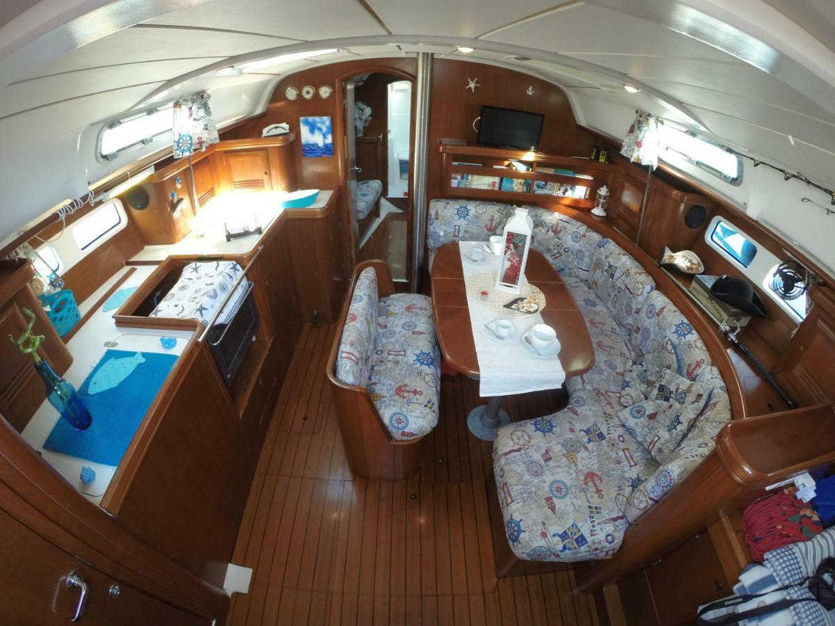 Yacht Suite มารีนาดีกรอซเซโต ภายนอก รูปภาพ