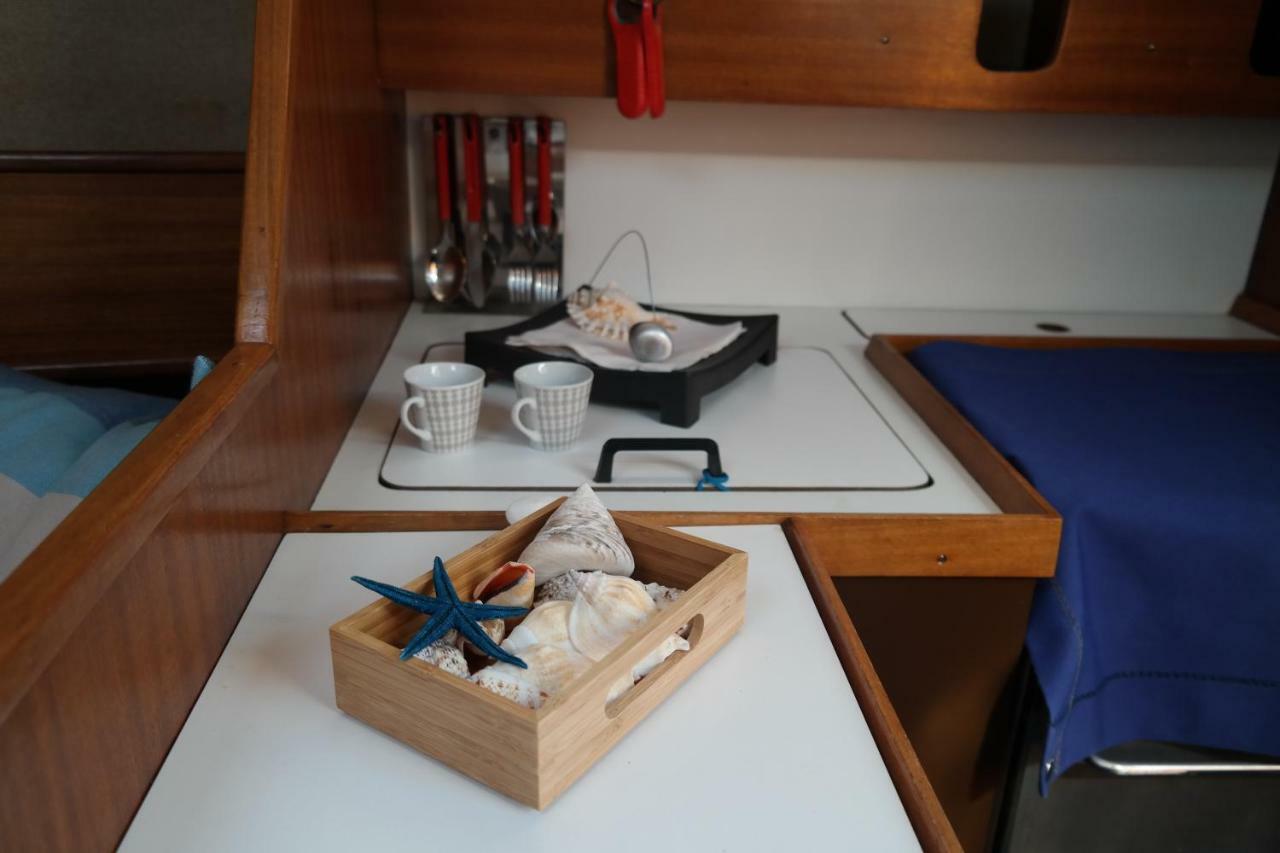 Yacht Suite มารีนาดีกรอซเซโต ภายนอก รูปภาพ