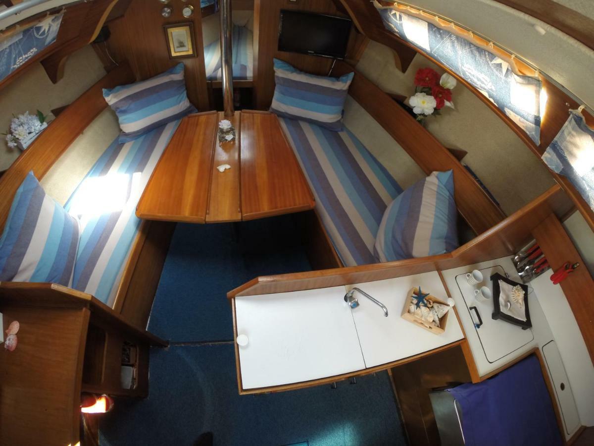 Yacht Suite มารีนาดีกรอซเซโต ภายนอก รูปภาพ