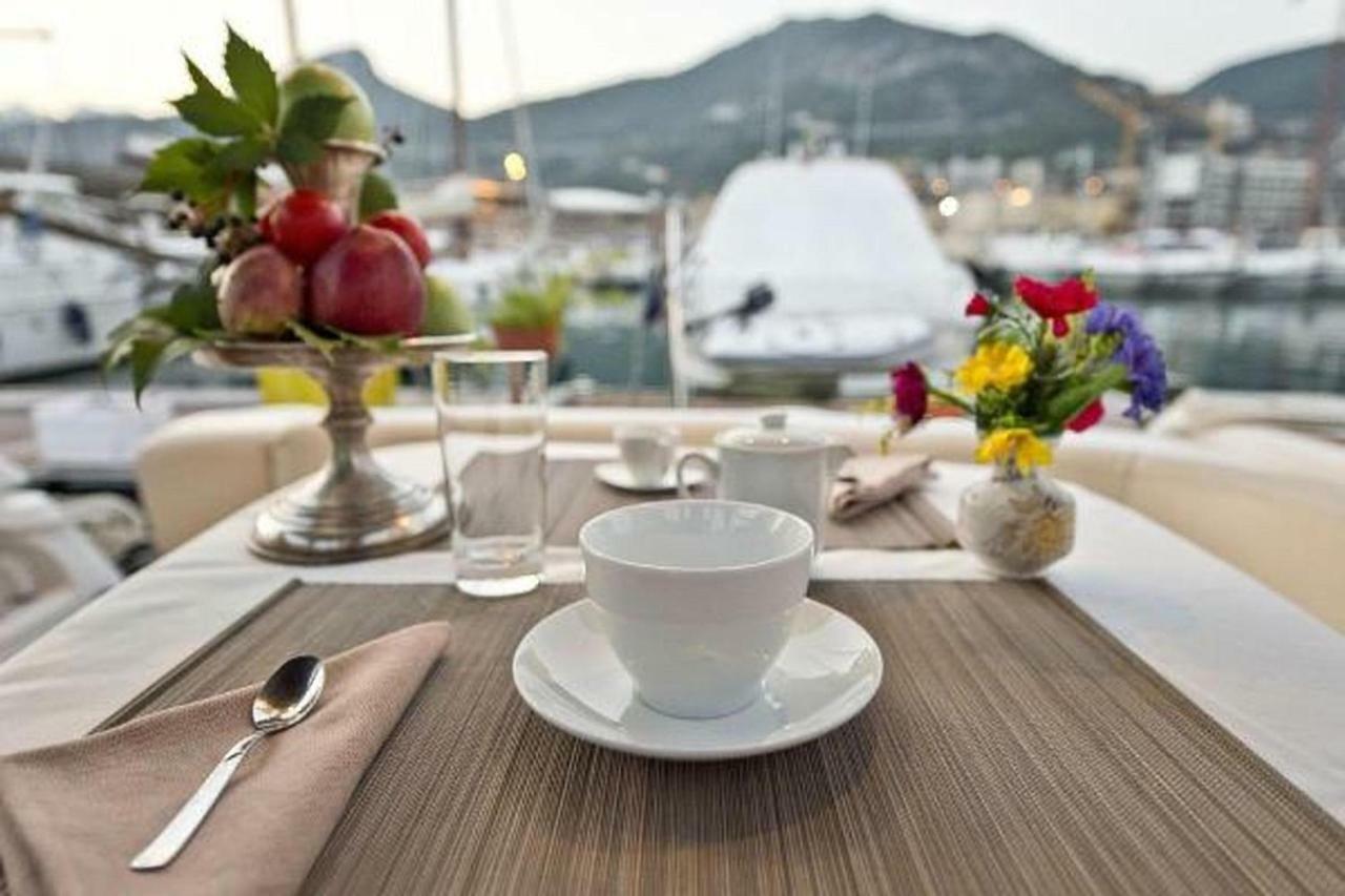 Yacht Suite มารีนาดีกรอซเซโต ภายนอก รูปภาพ