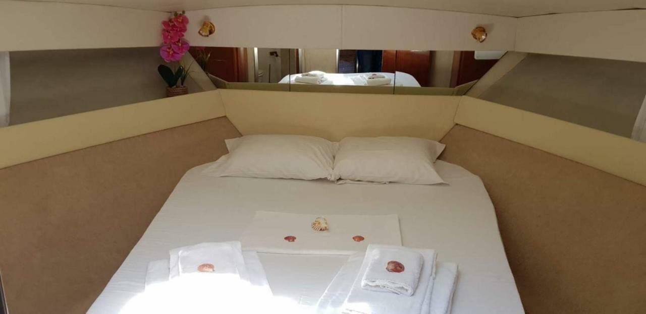 Yacht Suite มารีนาดีกรอซเซโต ภายนอก รูปภาพ